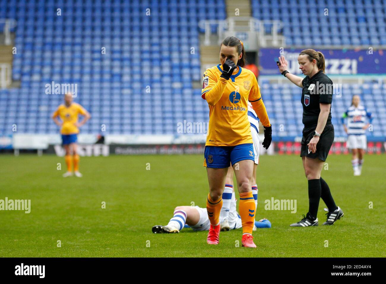 Reading, Vereinigtes Königreich. Februar 2021, 14th. EDGWARE, ENGLAND - FEBRUAR 14: Hayley Raso von Everton Women während der Barclays FA Women's Super League zwischen Reading und Everton im Madejski Stadium, Reading UK am 14th Februar 2021 Credit: Action Foto Sport/Alamy Live News Stockfoto