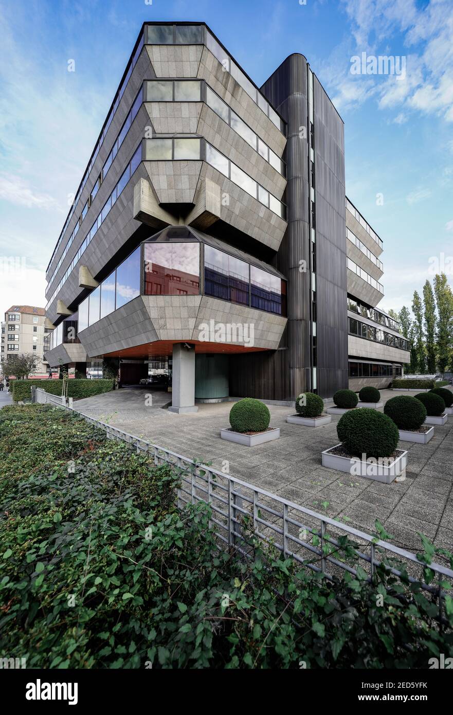 Berlin, Botschaft der Tschechischen Republik, Brutalismus in Architektur Stockfoto