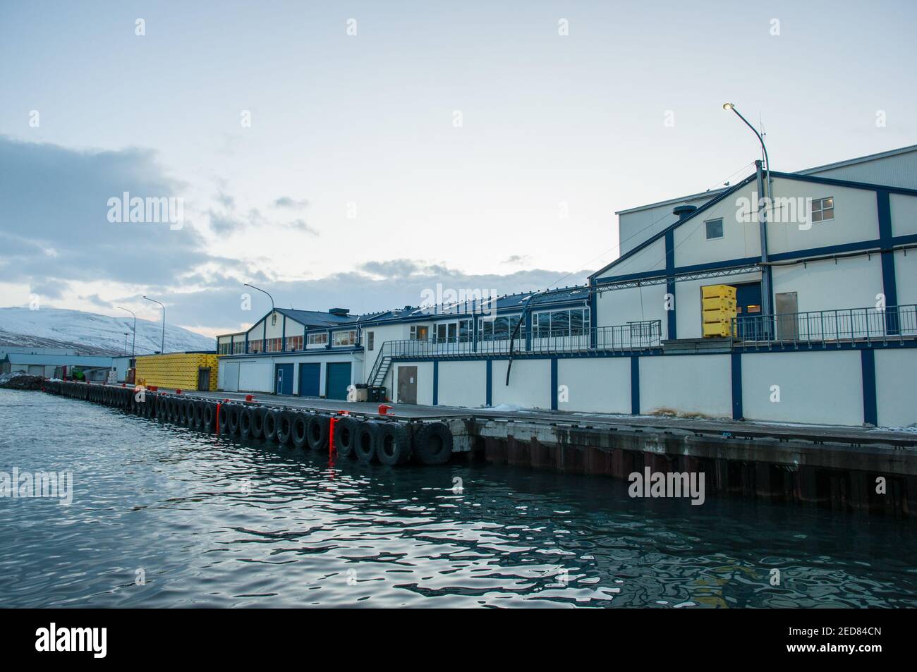 Akureyri Island - Dezember 22. 2017: Fischfabrik am Pier Stockfoto