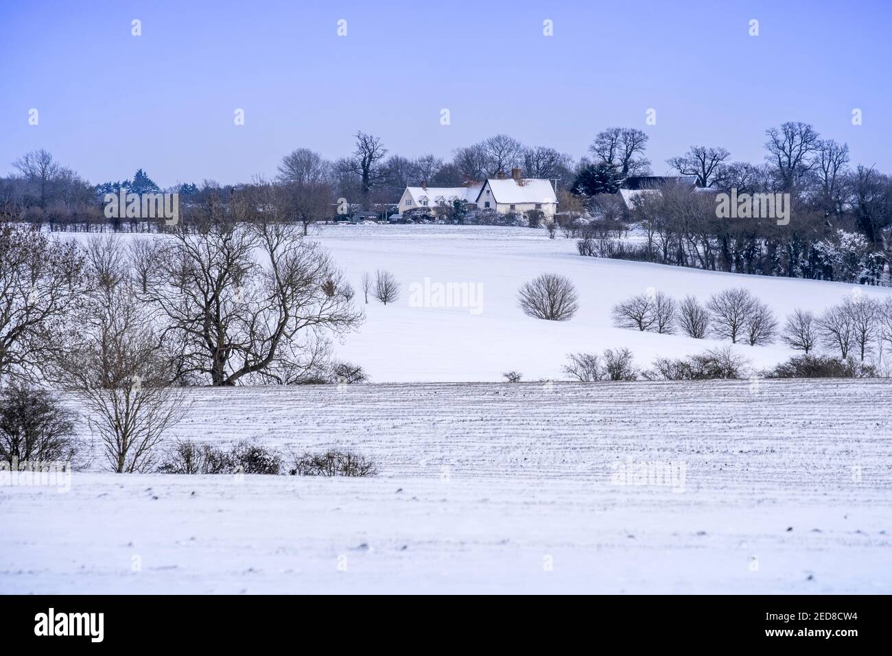 Winterschneeszene in Hoxne, Suffolk, East Anglia, UK. Stockfoto
