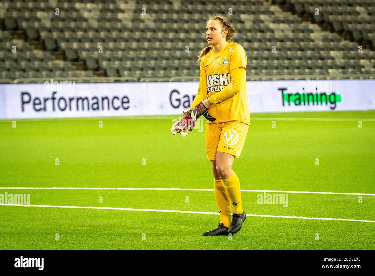 Stockholm, Schweden. Februar 2021, 14th. Anna Tamminen (#1 Hammarby) nach dem Finale der Volkswagen Stockholm Challenge zwischen Hammarby und Brommapojkarna in der Tele2 Arena in Stockholm, Schweden Quelle: SPP Sport Pressefoto. /Alamy Live Nachrichten Stockfoto