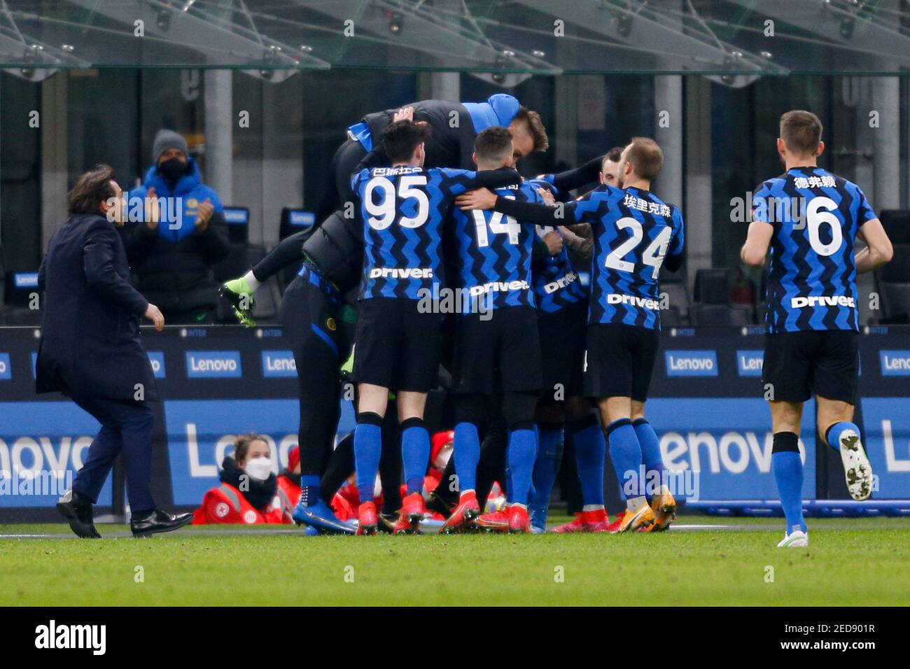 Mailand, Italien. Februar 2021, 14th. 2/14/2021 - Lautaro Martinez (FC Internazionale) feiert nach dem Tor 3-1 beim FC Internazionale gegen SS Lazio, Italienische Fußballserie A Spiel in Mailand, Italien, Februar 14 2021 (Foto von IPA/Sipa USA) Kredit: SIPA USA/Alamy Live News Stockfoto