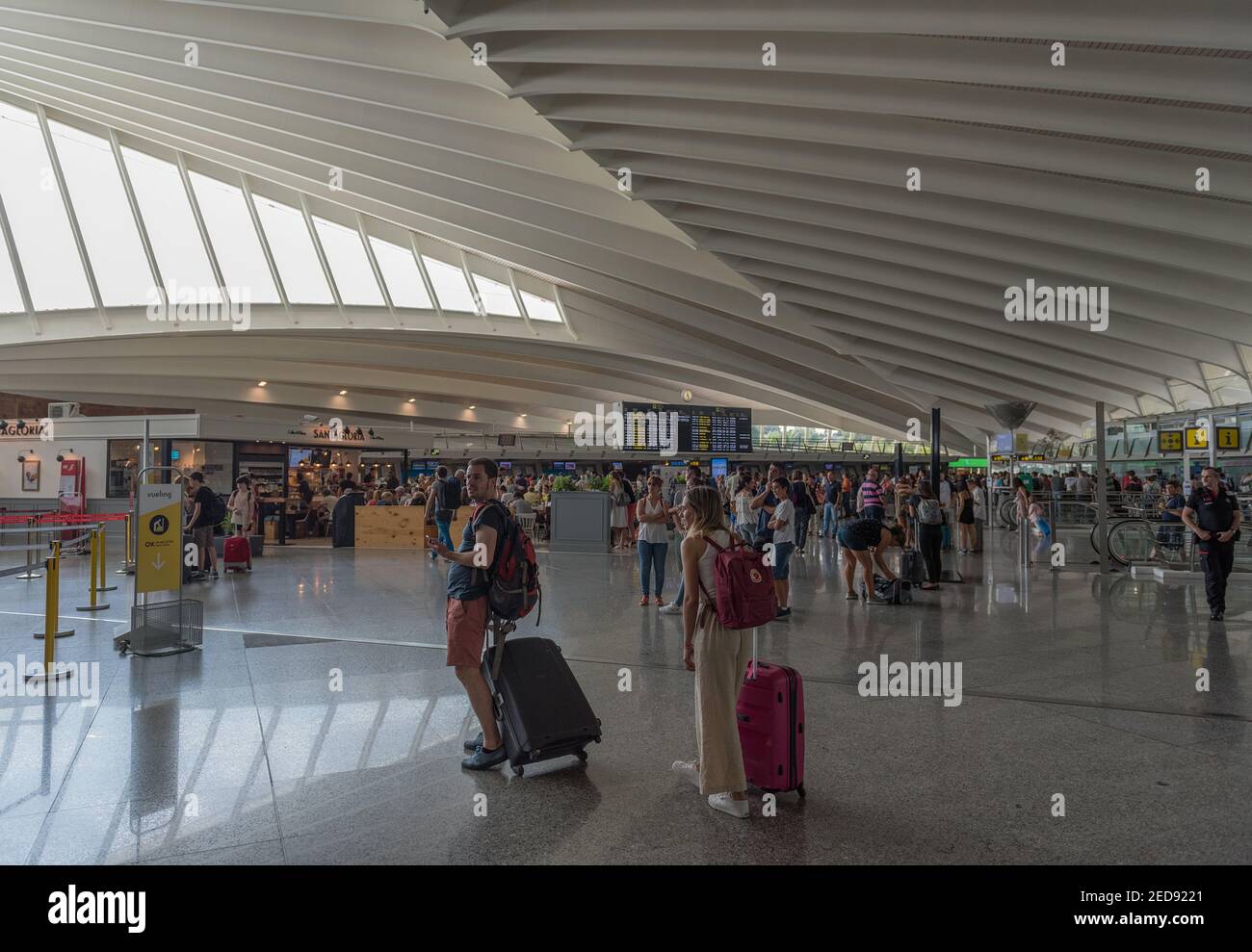 Passagierterminal am Flughafen Bilbao, entworfen von Santiago Calatrava, Spanien Stockfoto