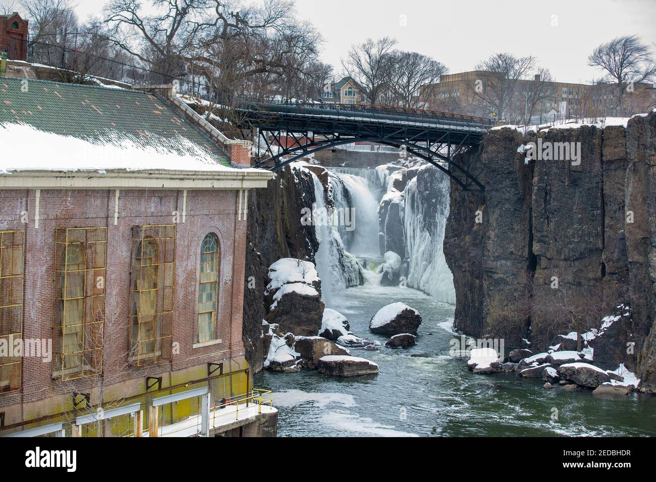 Paterson Great Falls im Winter Stockfoto