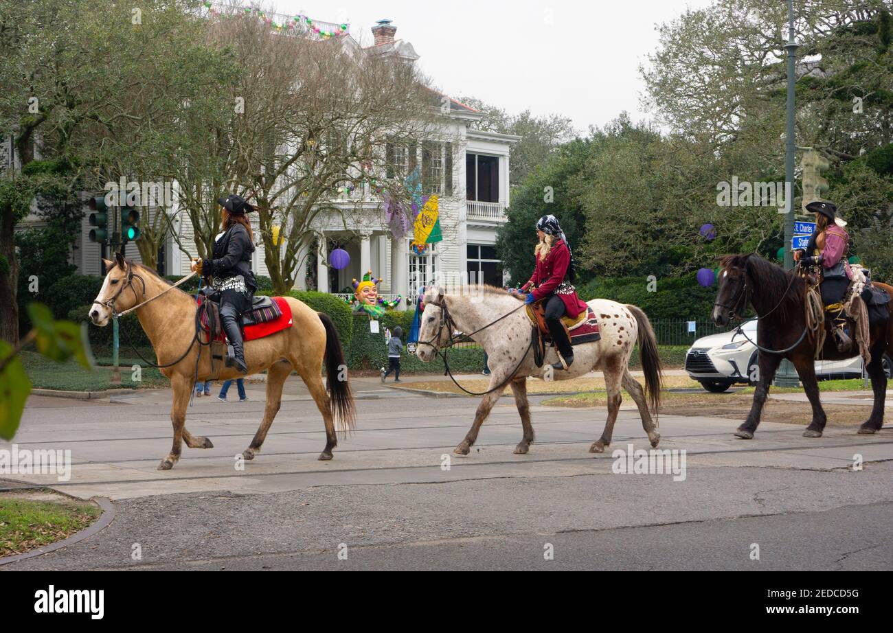 Mardi Gras Reiter auf St. Charles AV, Pandemiejahr 2021. New Orleans, LA. USA. Stockfoto