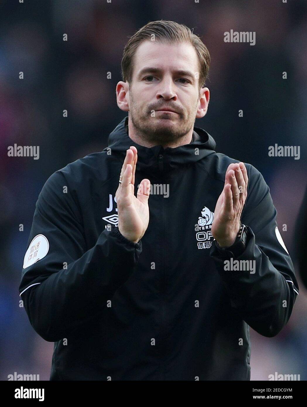 Fußball - Premier League - Crystal Palace / Huddersfield Town - Selhurst Park, London, Großbritannien - 30. März 2019 Huddersfield Town Manager Jan Siewert sieht nach dem Spiel niedergeschlagen aus, da sie von der Premier League REUTERS/Hannah McKay NUR REDAKTIONELLE VERWENDUNG abgestiegen sind. Keine Verwendung mit nicht autorisierten Audio-, Video-, Daten-, Fixture-Listen, Club/League-Logos oder „Live“-Diensten. Online-in-Match-Nutzung auf 75 Bilder beschränkt, keine Videoemulation. Keine Verwendung bei Wetten, Spielen oder Veröffentlichungen für einzelne Vereine/Vereine/Vereine/Spieler. Weitere Informationen erhalten Sie von Ihrem Kundenbetreuer. Stockfoto