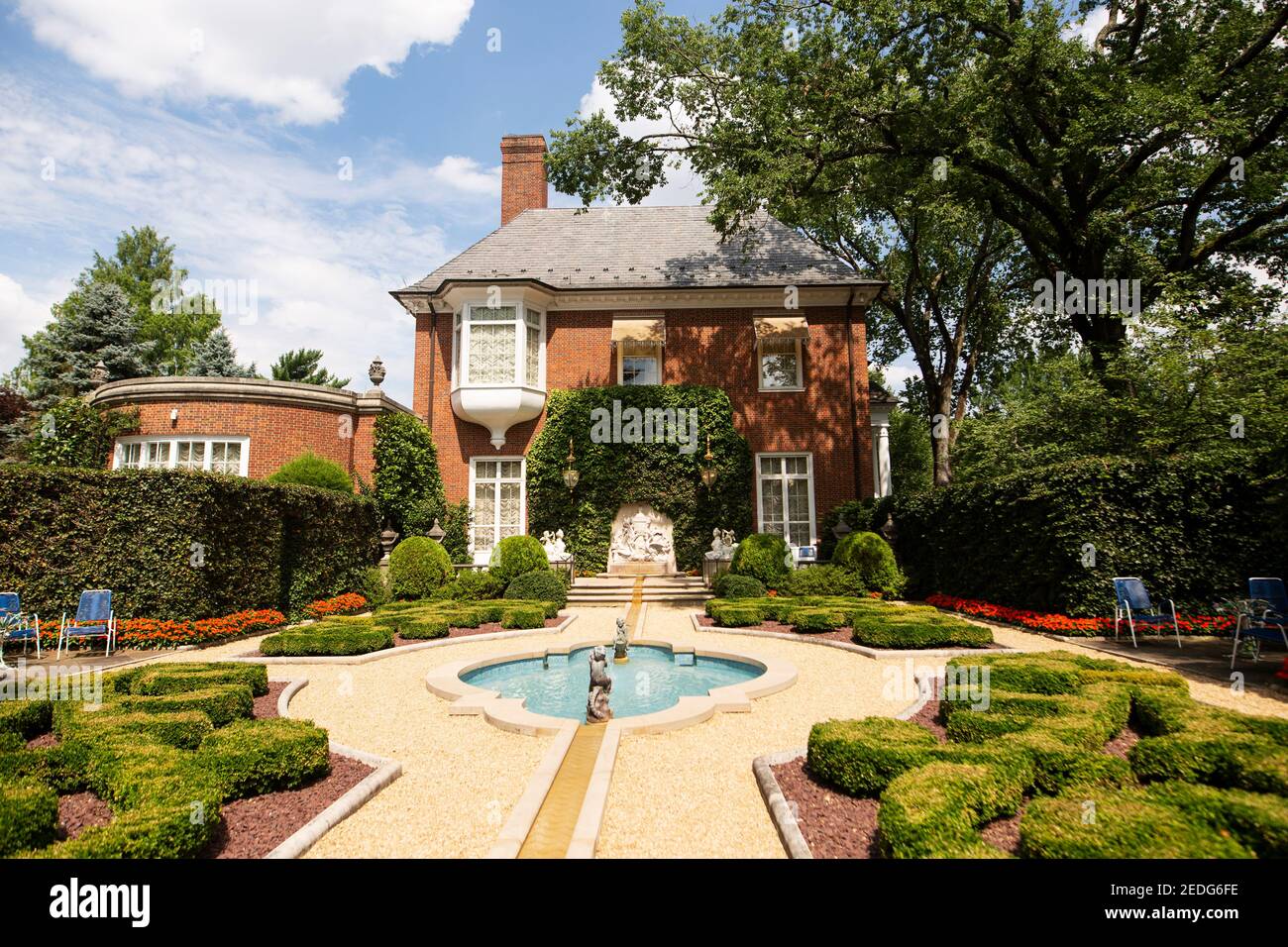 Der französische Parterre-Garten in Hillwood, dem Anwesen der Marjorie Merriweather Post in Washington, DC, USA. Stockfoto