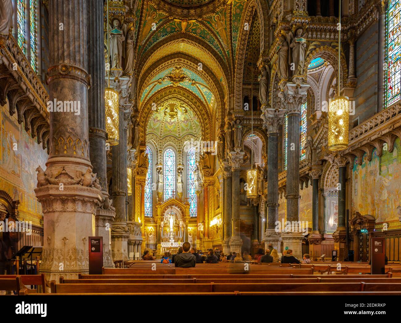 Das Innere der Basilika Notre Dame de Fourviere in Lyon in der Rhone, Frankreich Stockfoto