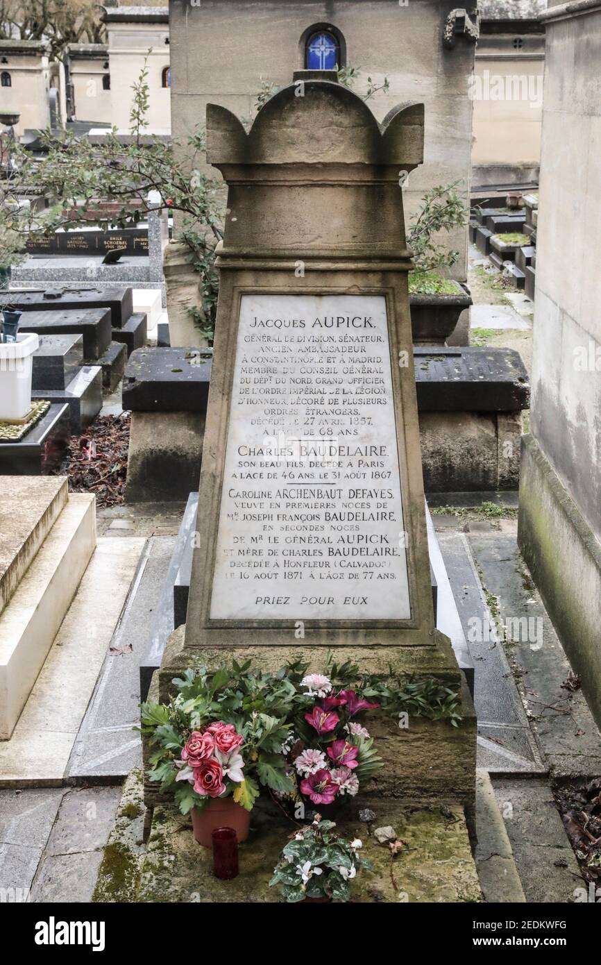 GRAB VON CHARLES BAUDELAIRE Stockfoto