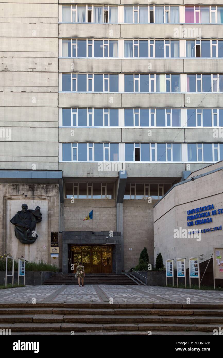 01,09.2016, Chisinau, Chisinau, Moldawien - die staatliche pädagogische Universität Ion Creanga.. 00A160901D168CAROEX.JPG [MODELLVERSION: NEIN, EIGENTUMSFREIGABE: Stockfoto