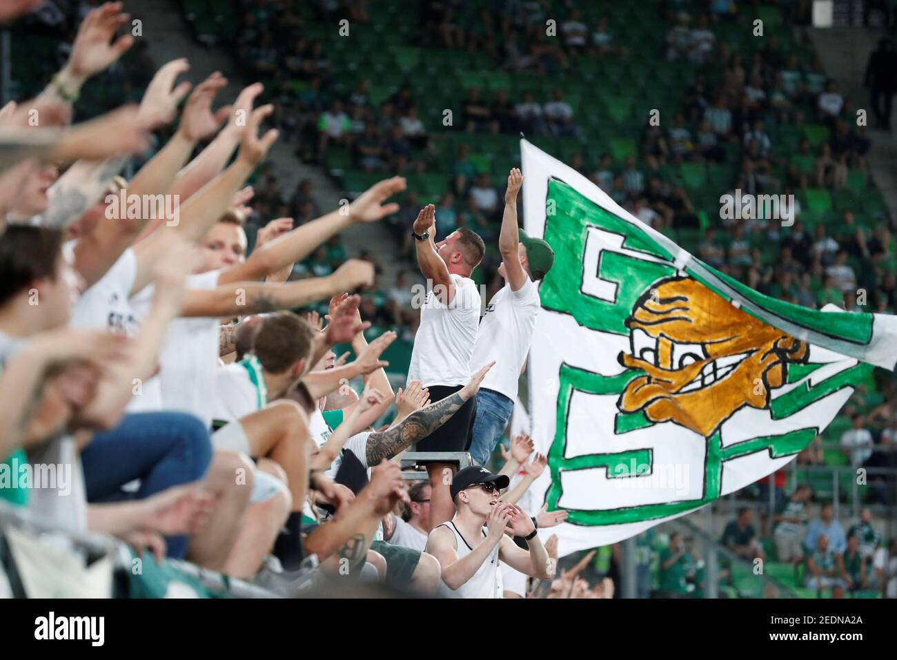 Fussball Otp Bank Liga Ferencvaros Gegen Mezokovesd Groupama Arena Budapest Ungarn 27 Juni 2020 Ferencvaros Fans Im Stadion Wahrend Des Spiels Nach Dem Ausbruch Der Coronavirus Krankheit Covid 19 Reuters Bernadett Szabo Stockfotografie Alamy