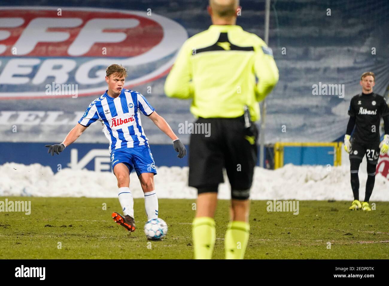 Odense, Dänemark. Februar 2021, 14th. Issam Jebali (7) von ob beim Superliga-Spiel 3F zwischen Odense Boldklub und Aarhus GF im Nature Energy Park in Odense. (Foto Kredit: Gonzales Foto/Alamy Live News Stockfoto