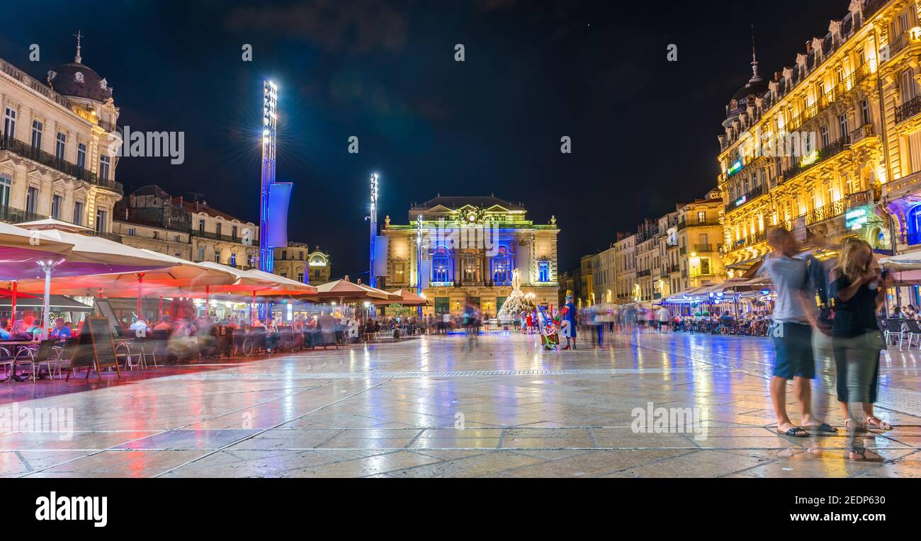 Comedy-Platz bei Nacht in Montpellier, in Hérault, Okzitanien, Frankreich Stockfoto