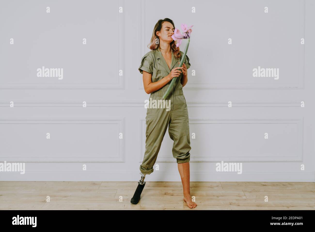 Woman Amputated Leg Stockfotos Und -bilder Kaufen - Alamy