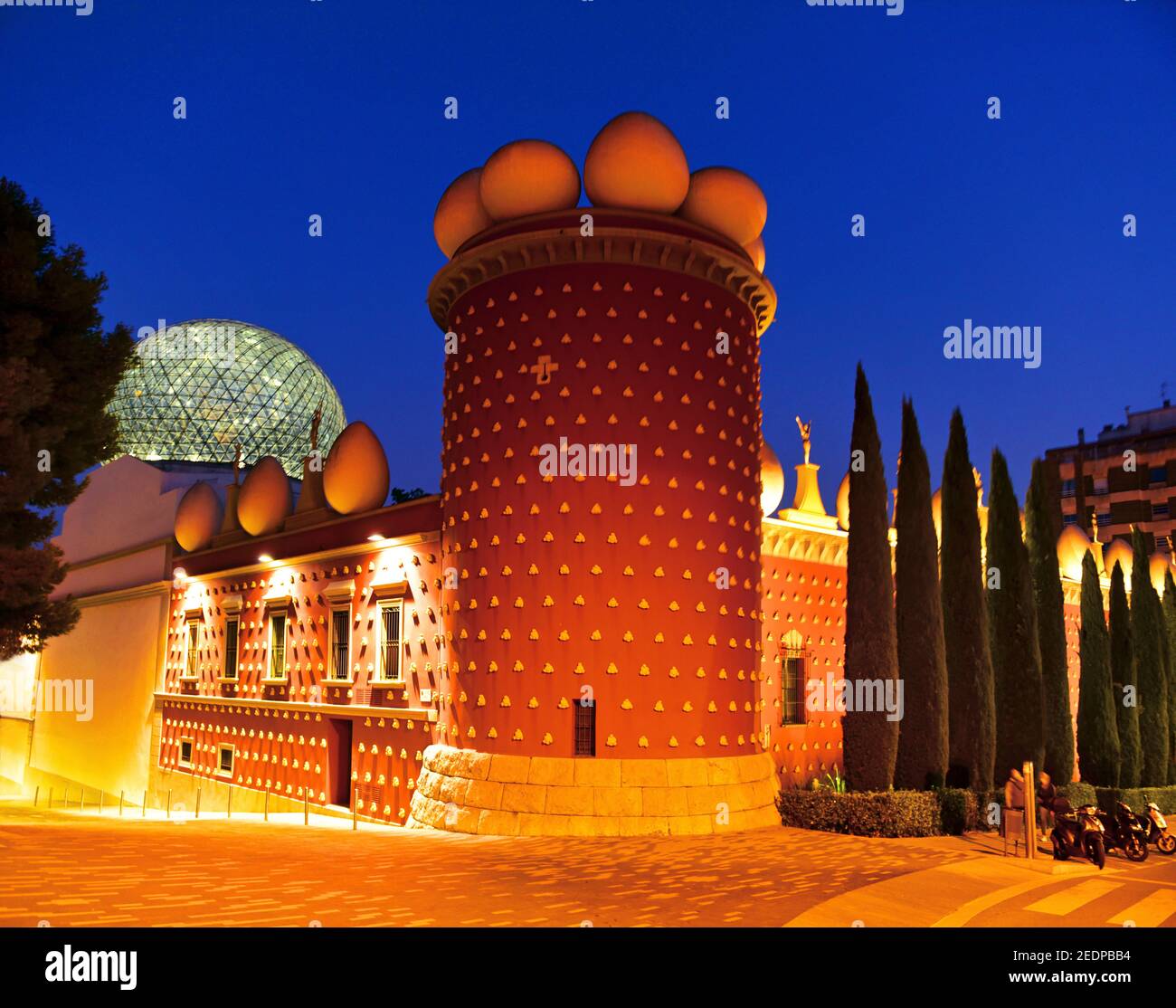 Dali Theater und Museum am Abend, Spanien, Katalonia, Figueres Stockfoto
