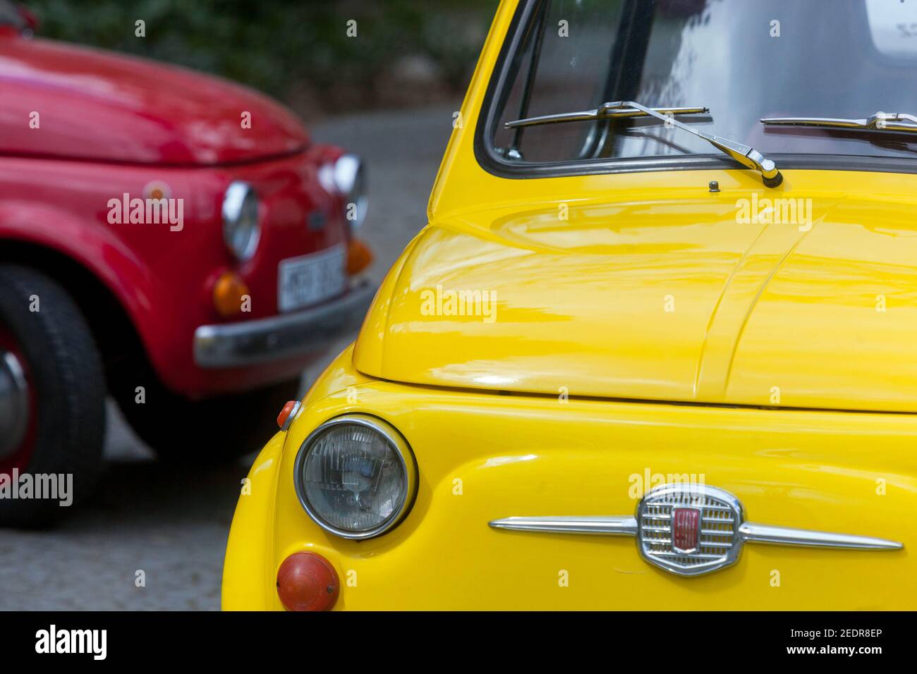 Fiat 500 F gelbes Auto Stockfoto