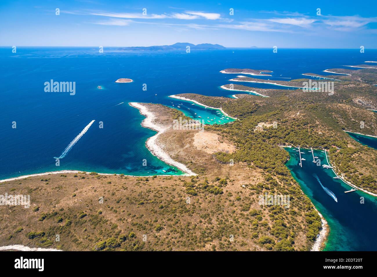 Archipel von Kroatien. Palmizana Bucht und Paklenski Otoci Inseln Luftbild, touristische Region von Dalmatien, Kroatien Stockfoto