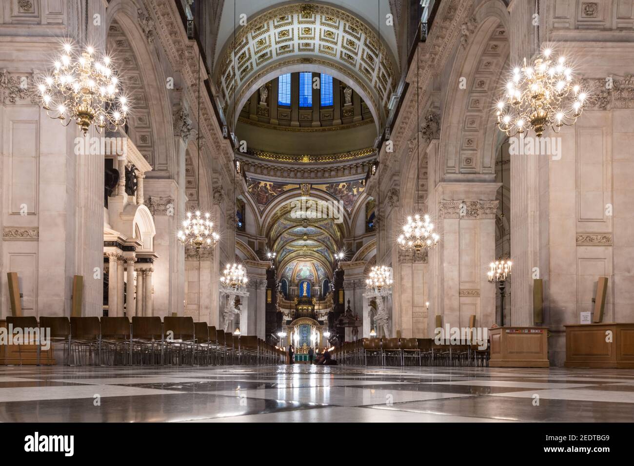 St. Paul's Cathedral innen, Langzeitbelichtung, London, England, Großbritannien Stockfoto