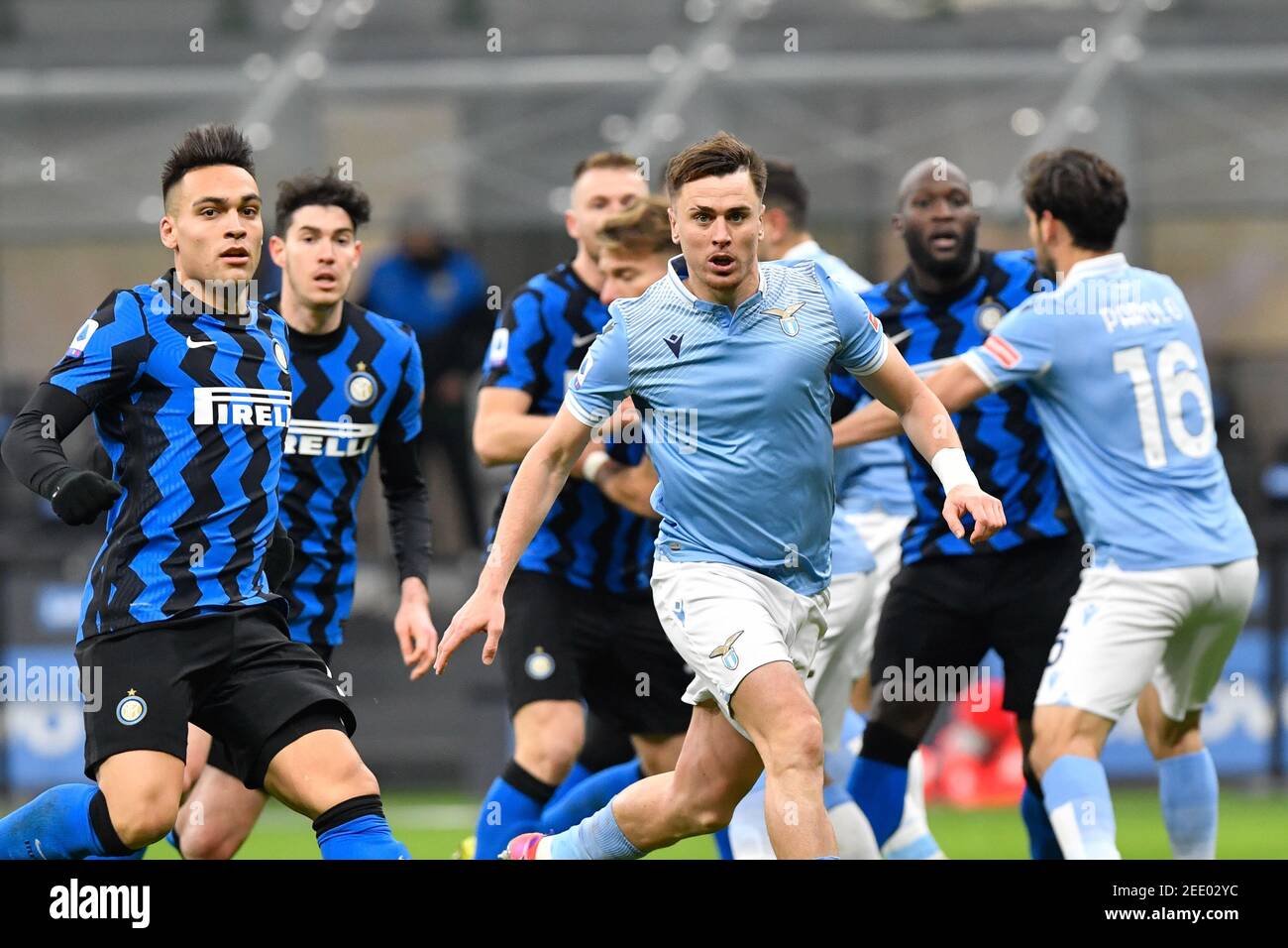 Mailand, Italien. Februar 2021, 14th. Gil Patric (4) von Latium gesehen in der Serie EIN Spiel zwischen Inter Mailand und Latium bei Giuseppe Meazza in Mailand. (Foto Kredit: Gonzales Foto/Alamy Live News Stockfoto