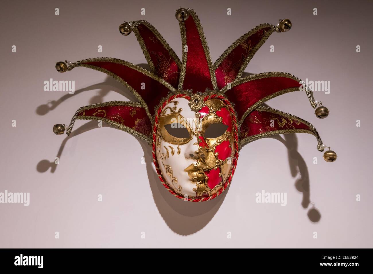 Italienische maske -Fotos und -Bildmaterial in hoher Auflösung – Alamy