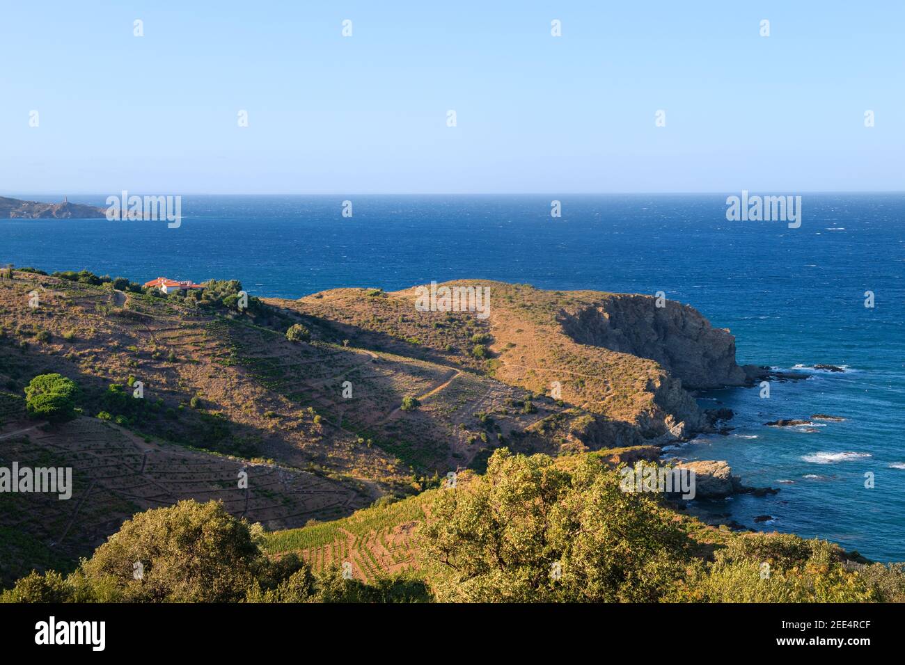 Küste in Südfrankreich in der Nähe der spanischen Grenze Stockfoto