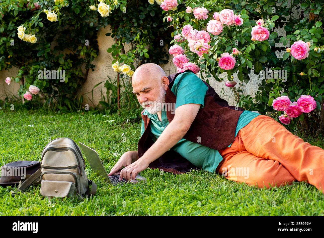 Man human aging growing process Fotos und Bildmaterial in hoher