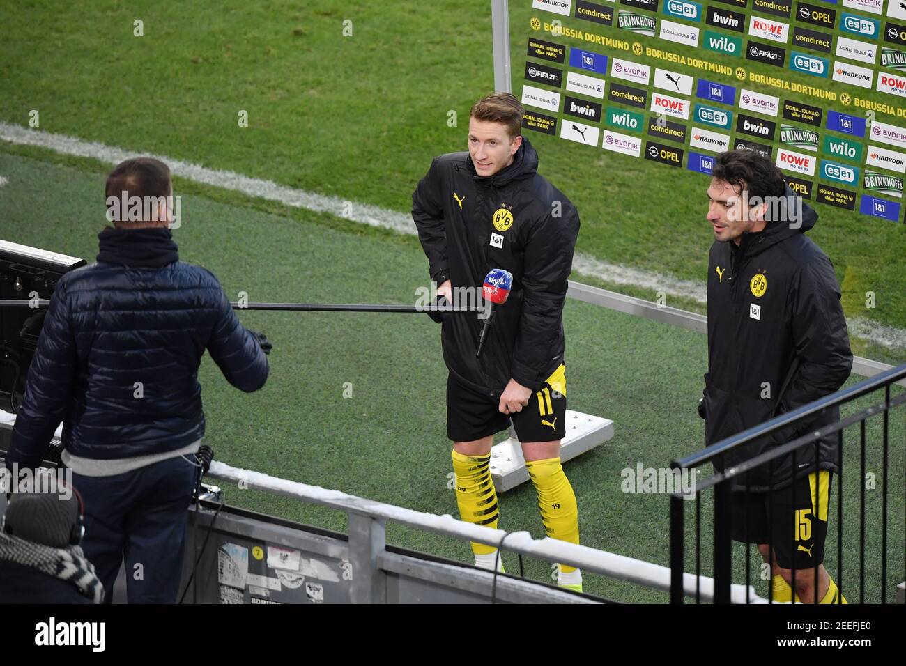 Marco REUS (DO) und Mats HUMMELS (DO) enttäuscht während des Interviews nach dem Spiel, Soccer 1. Bundesliga, Spieltag 21st, Borussia Dortmund (DO) - TSG 1899 Hoffenheim (1899) 2: 2, am 19. September 2020 in Dortmund. Foto: Maik Hoelter/TEAM2sportphoto/Pool via FOTOAGENTUR Sven Simon # die DFL-Bestimmungen verbieten die Verwendung von Fotografien als Bildsequenzen und/oder quasi-Video # nur zur redaktionellen Verwendung # Nationale und Internationale Nachrichtenagenturen WELTWEIT zur Nutzung Stockfoto