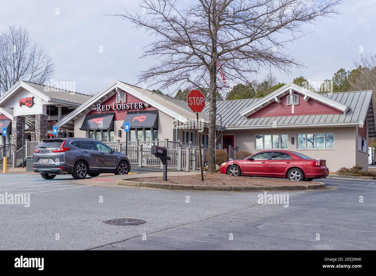 Buford, USA - Jan 17th 2021: Außenansicht des Restaurants Red Lobster in Buford, GA Stockfoto