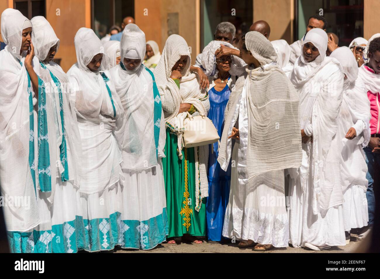 Woman festival eritrean people in -Fotos und -Bildmaterial in hoher  Auflösung – Alamy