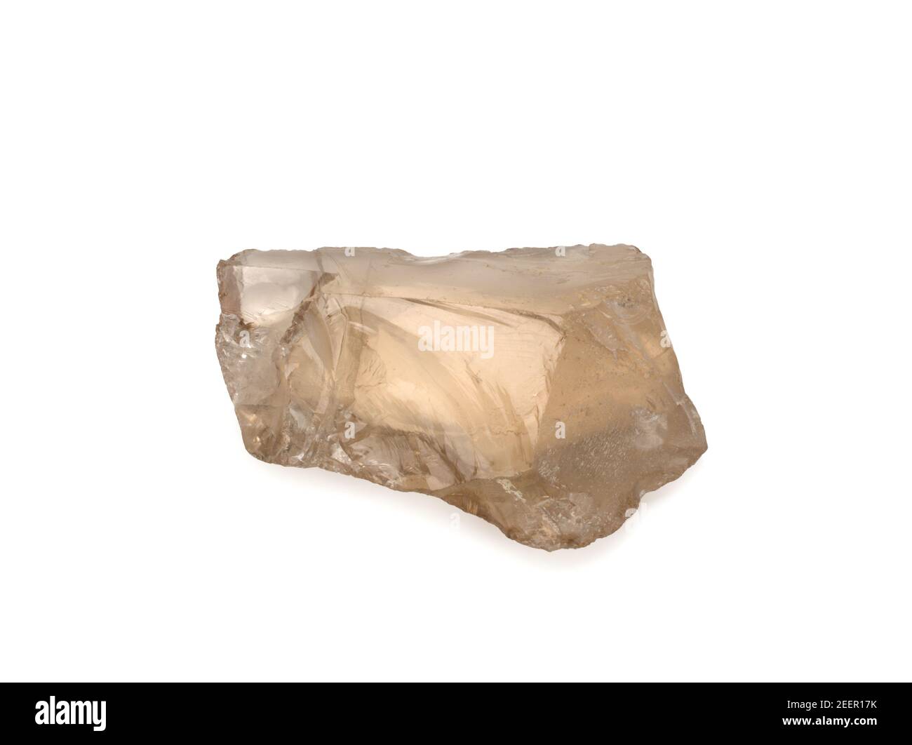 Nahaufnahme der Probe des natürlichen Minerals aus der geologischen Sammlung - Bergkristall Edelstein isoliert auf weißem Hintergrund Stockfoto