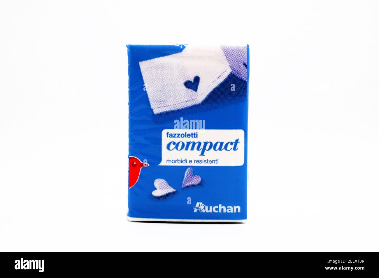 Taschentuch Paket verkauft von Auchan Supermarket Kette Stockfotografie -  Alamy