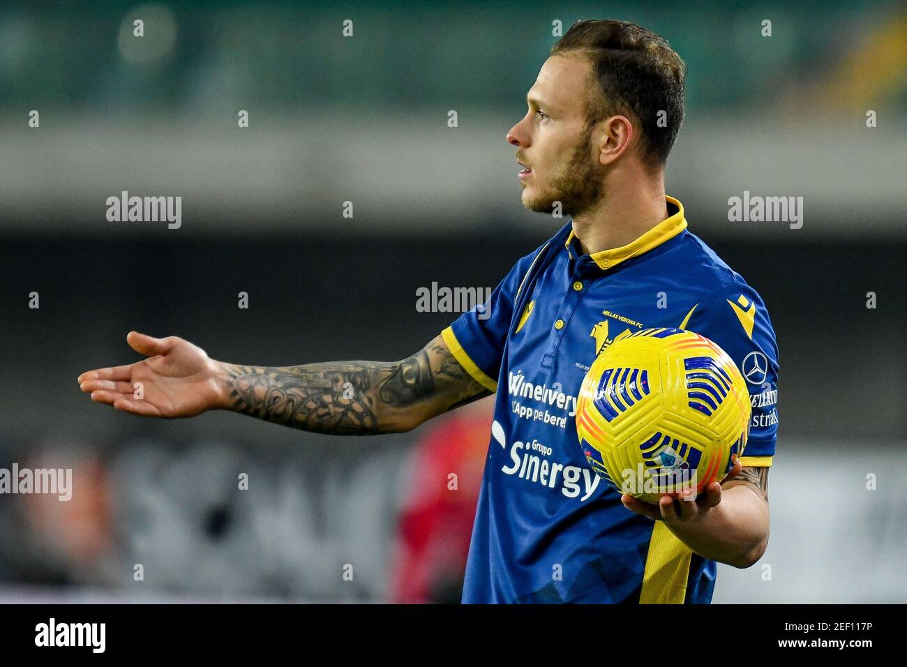 Verona, Italien. Februar 2021, 15th. Verona, Italien, Marcantonio Bentegodi Stadion, Februar 15, 2021, Federico Dimarco (Hellas Verona) während Hellas Verona vs Parma Calcio - Italienische Fußball Serie A Spiel Credit: Ettore Griffoni/LPS/ZUMA Wire/Alamy Live News Stockfoto