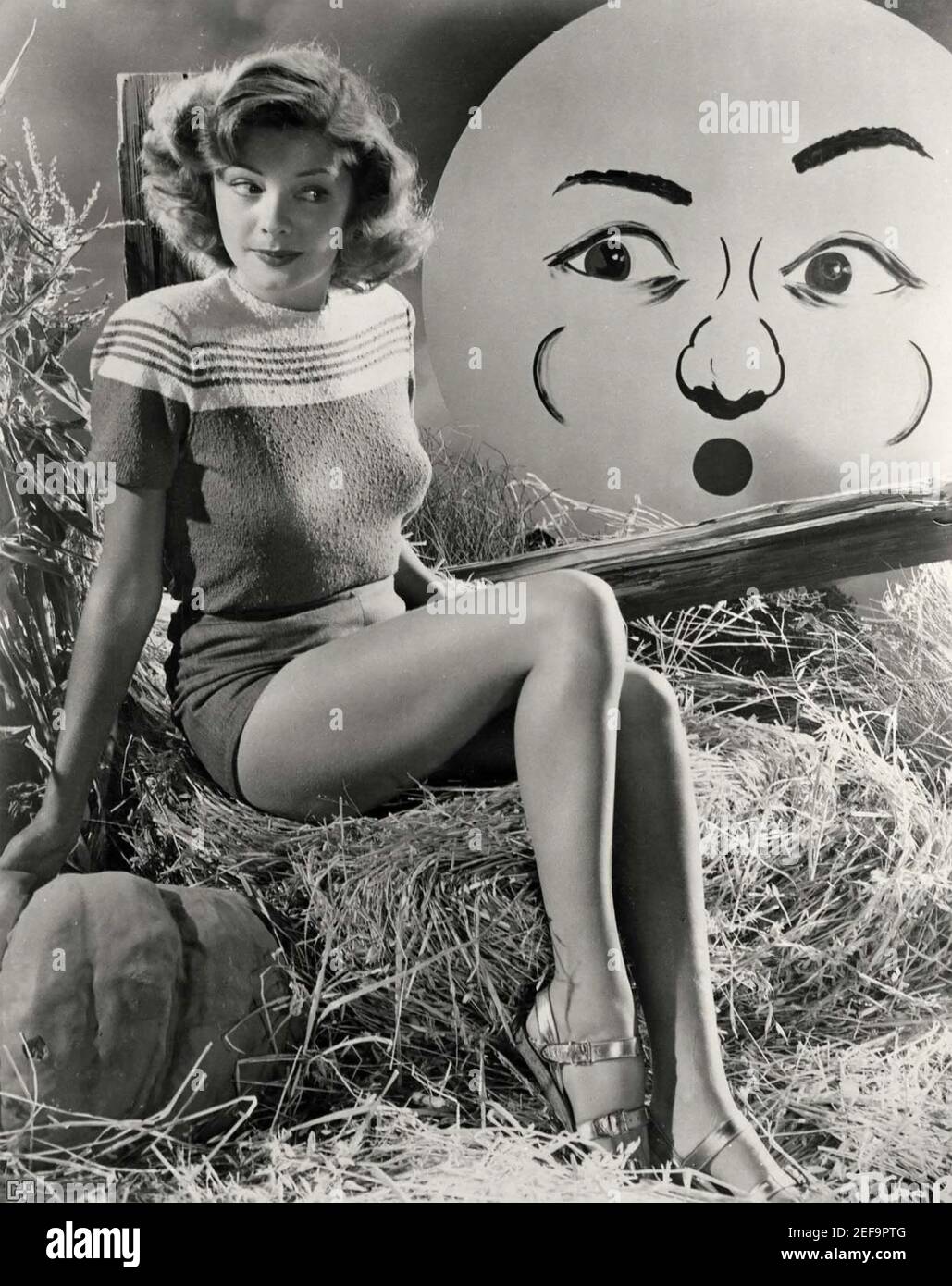 JANE GREER (1924-2001) amerikanische Filmschauspielerin in einem Werbefoto um 1943 vor ihrer ersten Filmrolle. Stockfoto