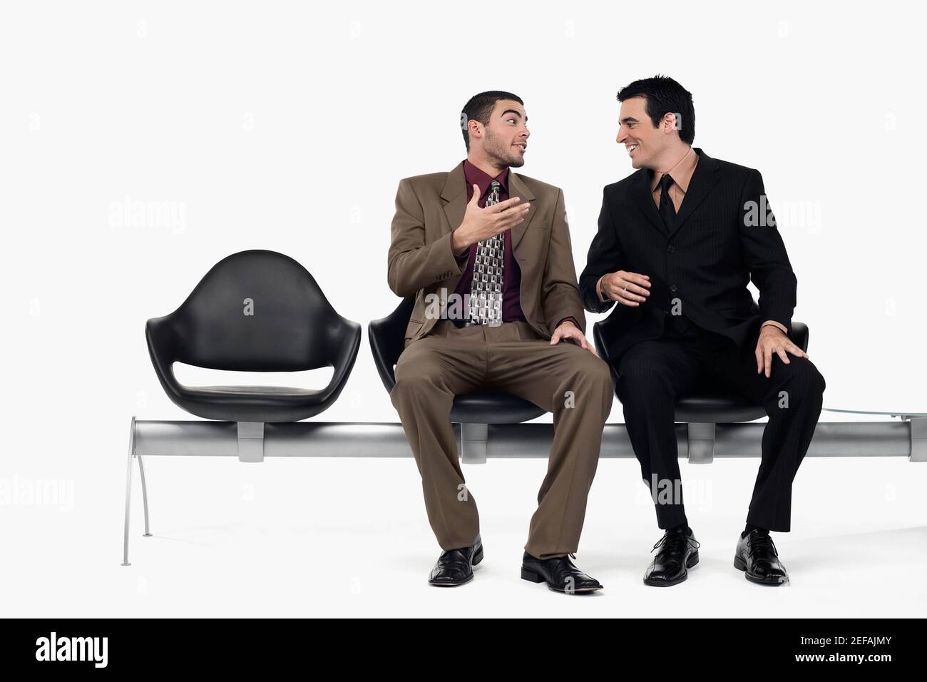 Zwei Geschäftsleute, miteinander zu reden Stockfoto