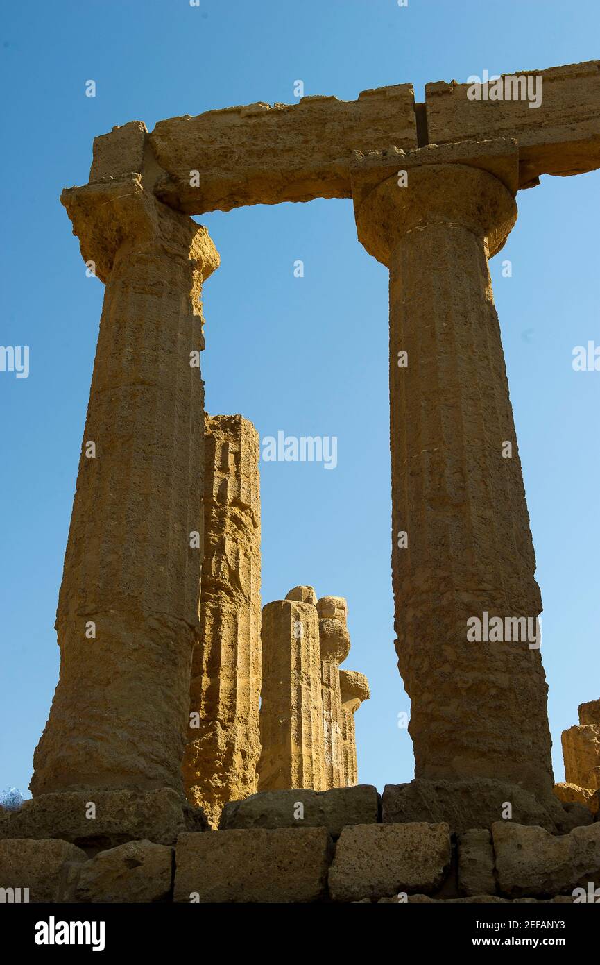 Europa, Italien, Sizilien, Agrigento, Tal der Tempel ist eine archäologische Stätte in Sizilien durch den außergewöhnlichen Zustand der Erhaltung und gekennzeichnet Stockfoto
