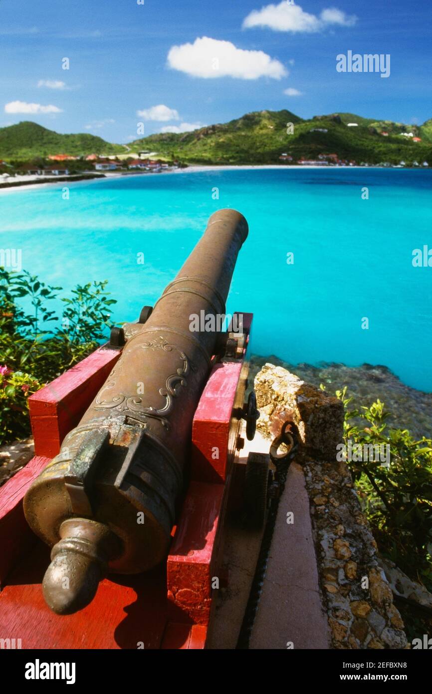 Eine ornamentale Kanone in der Nähe einer Küste, St. BantÅ½s Stockfoto