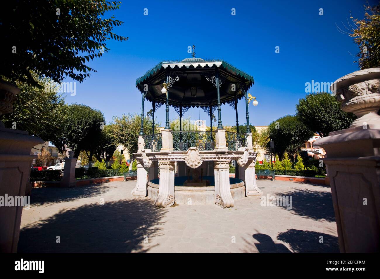 Pavillon in einem Garten, Sombrerete, Zacatecas Staat, Mexiko Stockfoto