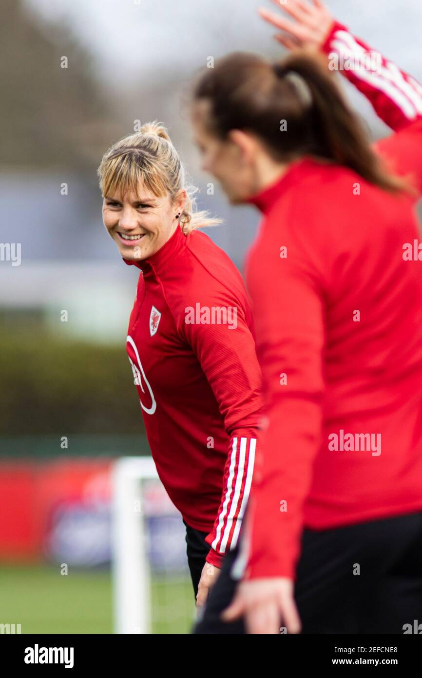 Cardiff, Großbritannien. Februar 2021, 17th. Gemma Evans von Wales Frauen im Training. Wales Trainingslager für die Nationalmannschaft der Frauen im Vale Resort, Hensol, in der Nähe von Cardiff am Mittwoch, den 17th. Februar 2021. Redaktionelle Verwendung nur, Bild von Lewis Mitchell/Andrew Orchard Sport Fotografie/Alamy Live Nachrichten Kredit: Andrew Orchard Sport Fotografie/Alamy Live Nachrichten Stockfoto