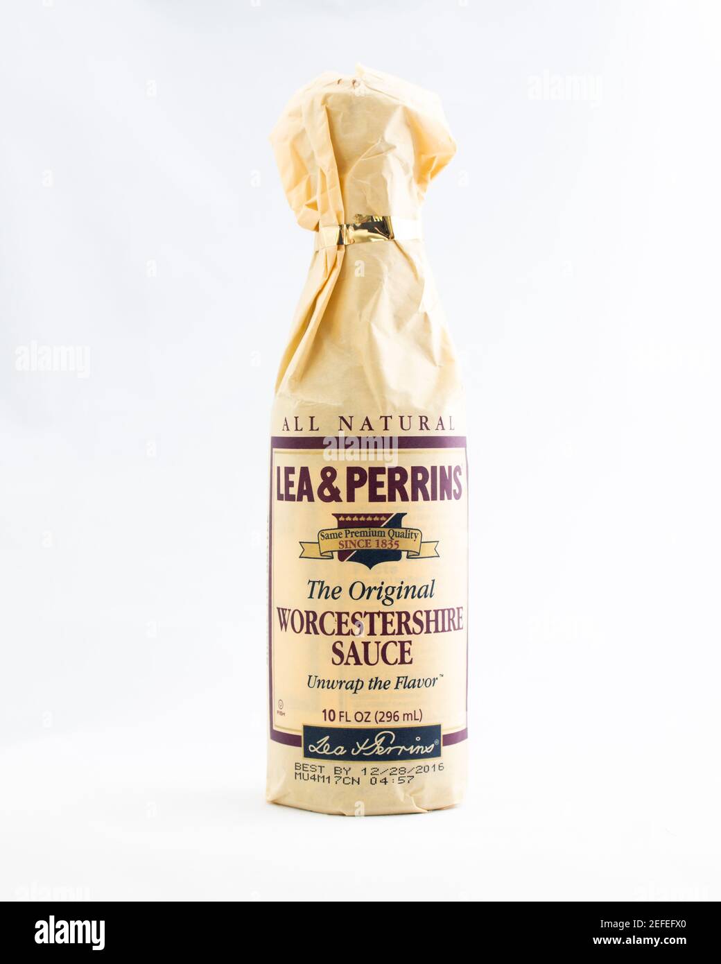 Eine gewickelte Flasche Lea & Perrins alle natürlichen Original Worcestershire Sauce Stockfoto