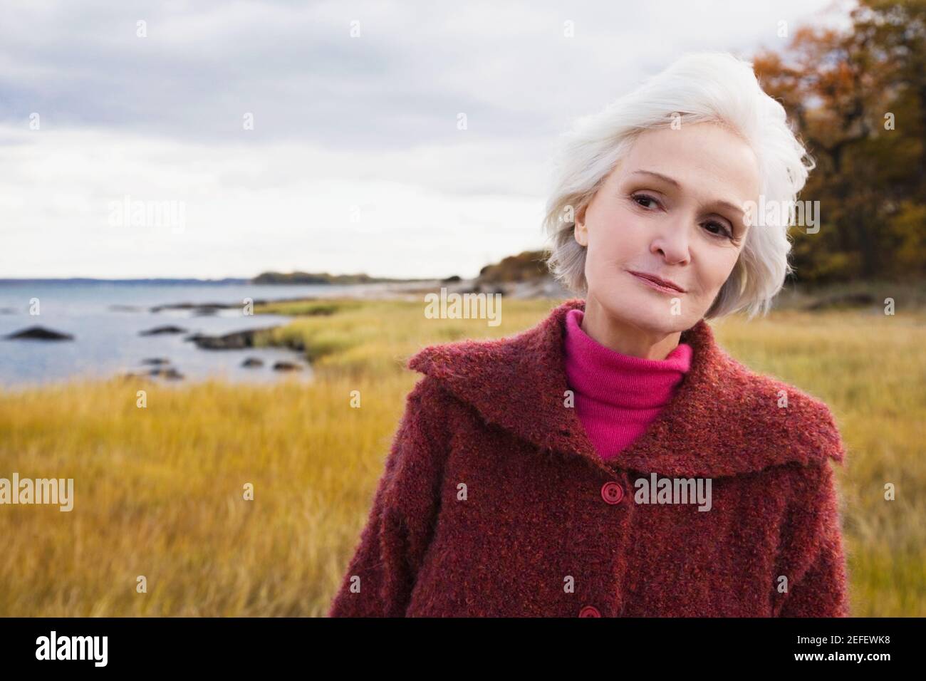 Nahaufnahme einer lächelnden älteren Frau Stockfoto