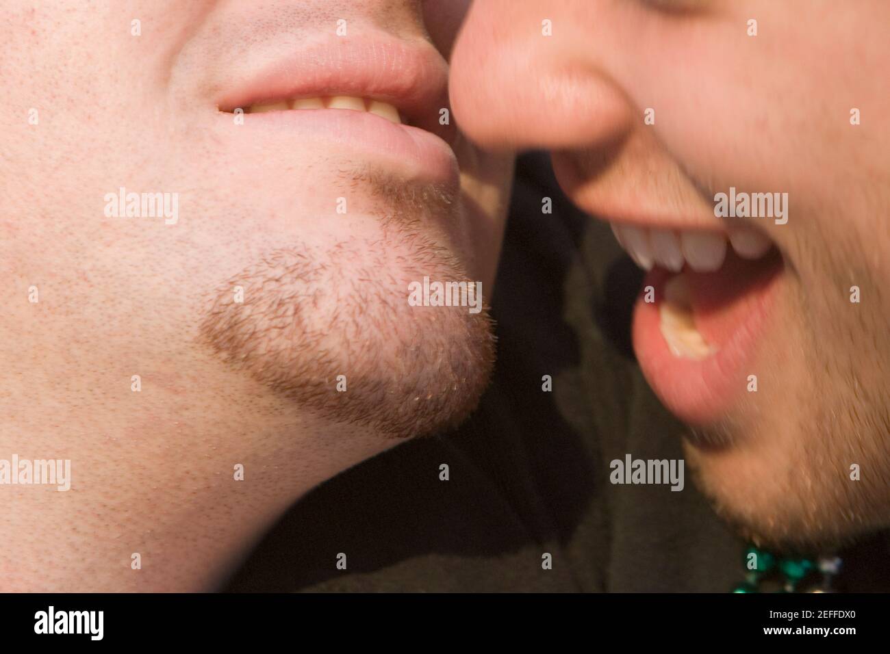 Nahaufnahme von zwei schwulen Männern Stockfoto