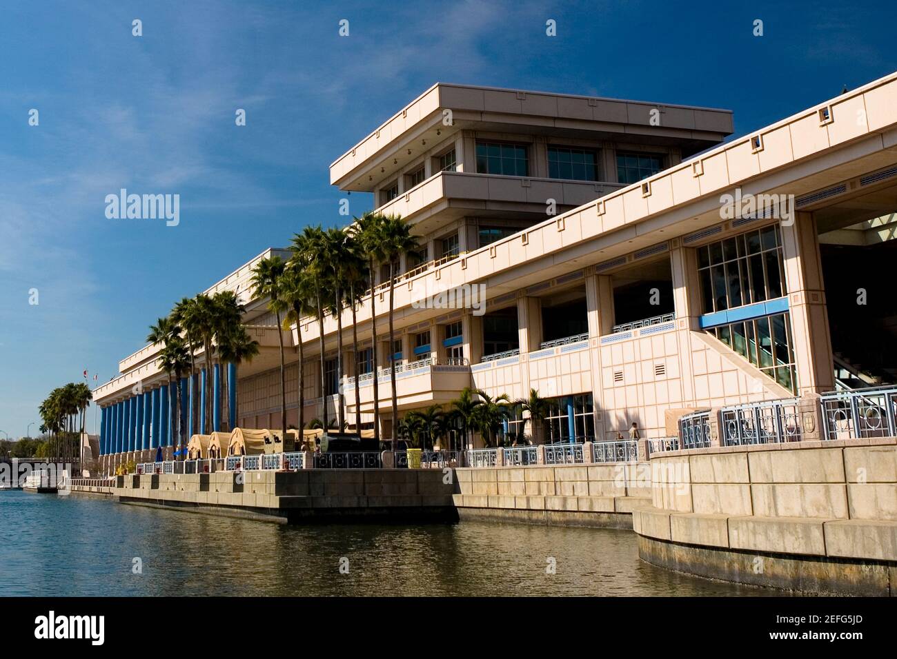 Gebäude am Wasser, Convention Center, Tampa, Florida, USA Stockfoto