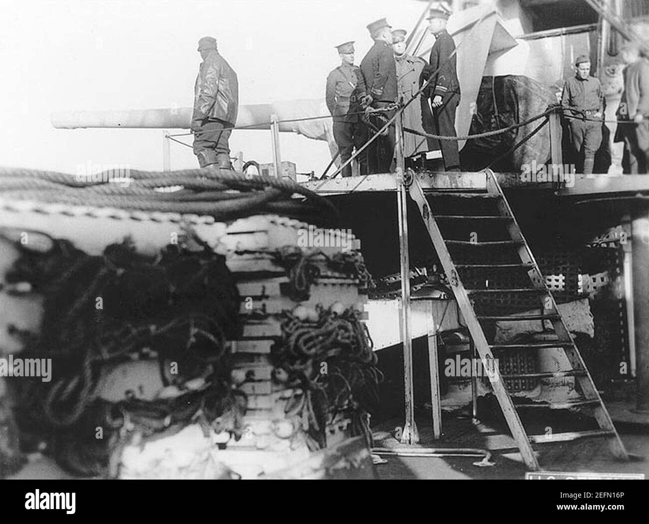 Offiziere unterhalten sich auf USS Princess Matoika 20. Dezember 1918. Stockfoto