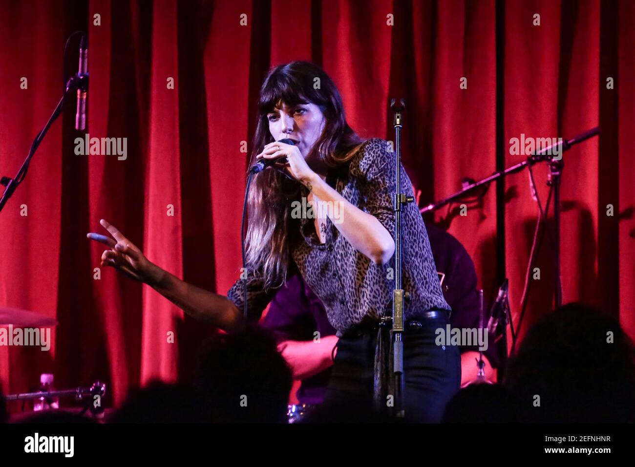 Lou Doillon und ihre Band in der Bush Hall Stockfoto