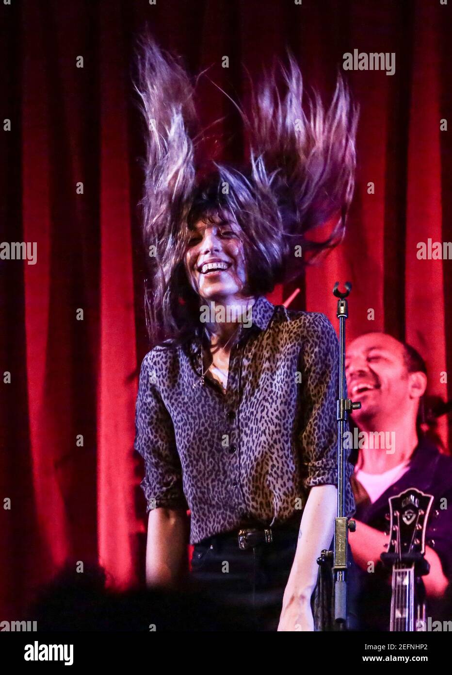 Lou Doillon und ihre Band in der Bush Hall Stockfoto