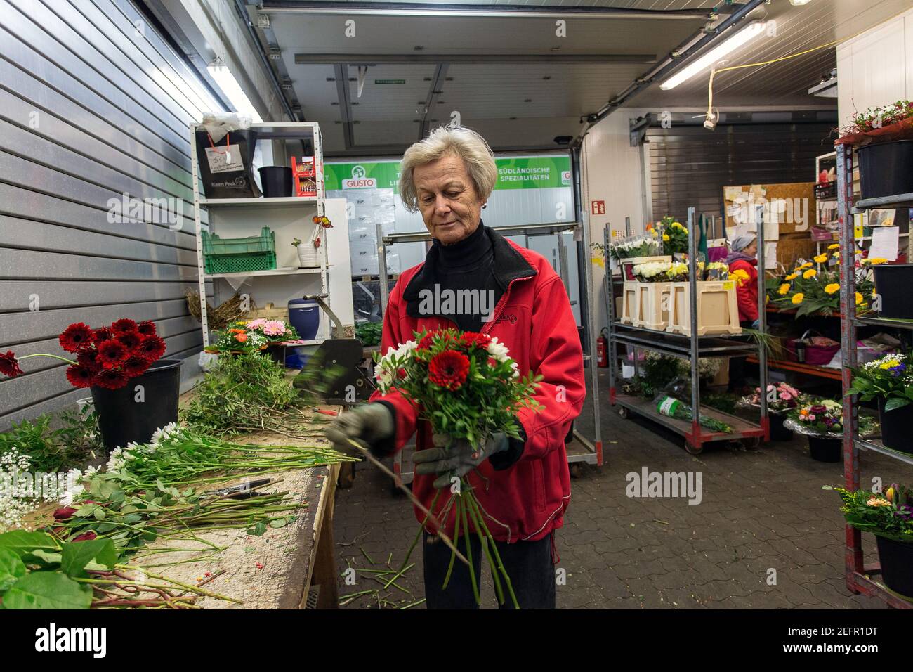 Markt für Blumen und Pflanzen in Bremen, Deutschland Stockfoto