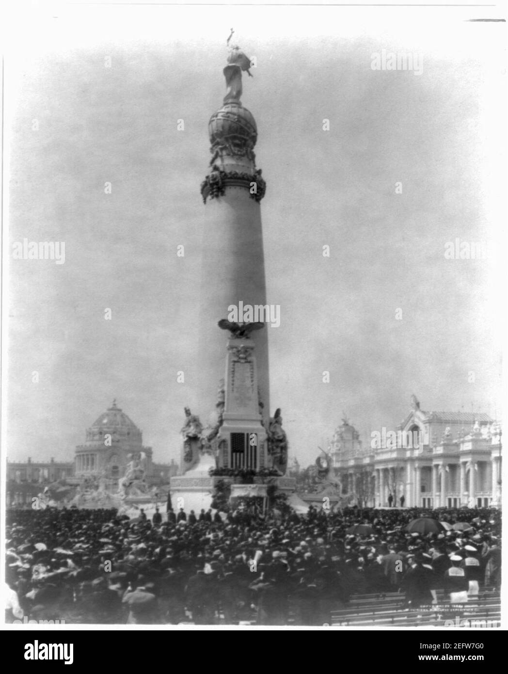 Öffnung Tag Masse um große Spalte an der Louisiana Purchase Exposition, St. Louis, MO, 1904 Stockfoto