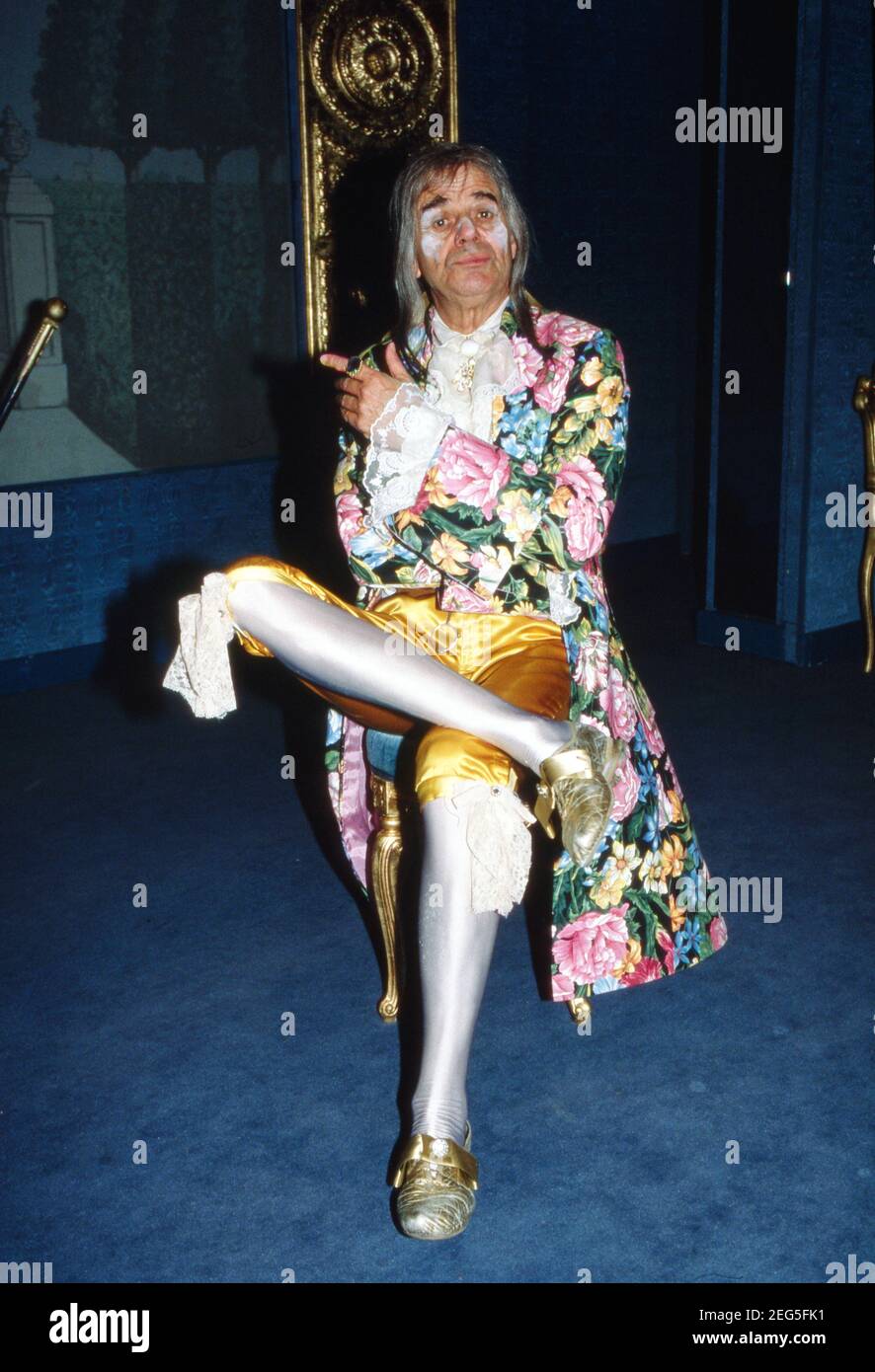 Walter Giller, deutscher Schauspieler, im Kostüm aus dem Moliere Stück 'der Bürger als Edelmann', Deutschland 1989. Stockfoto