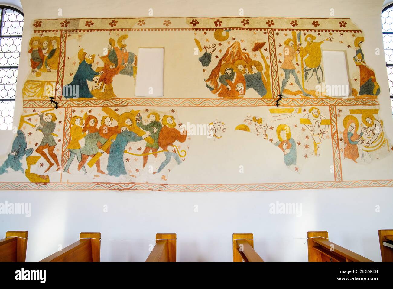 Gotische Wandfresken Szenen aus dem Leben Jesu Christi, einschließlich der Szene der Passion in der Kirche Saint-Pierre und Saint-Paul, Vermes, ca. Stockfoto