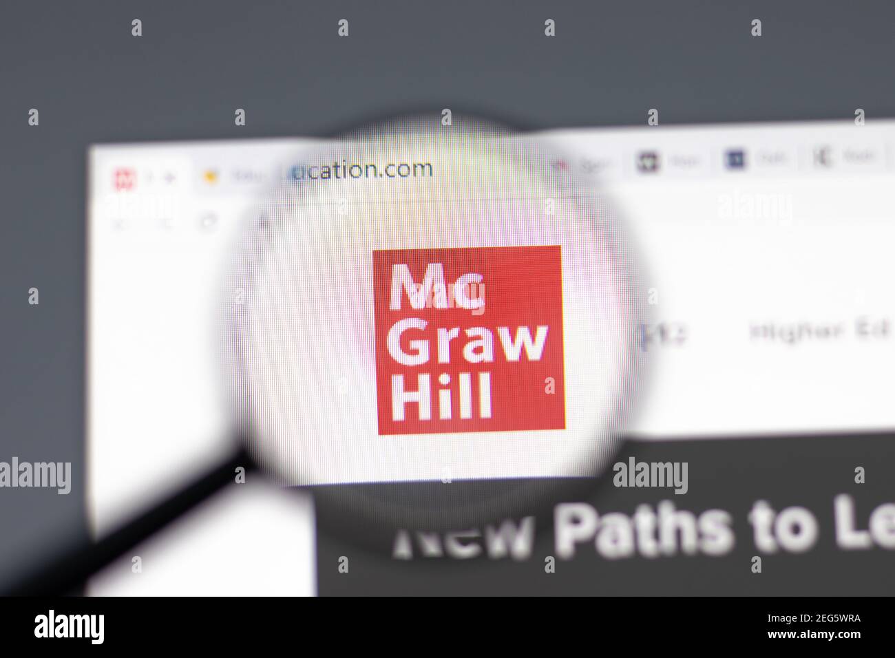 New York, USA - 15. Februar 2021: McGraw-Hill Education Website im Browser mit Firmenlogo, illustrative Editorial Stockfoto